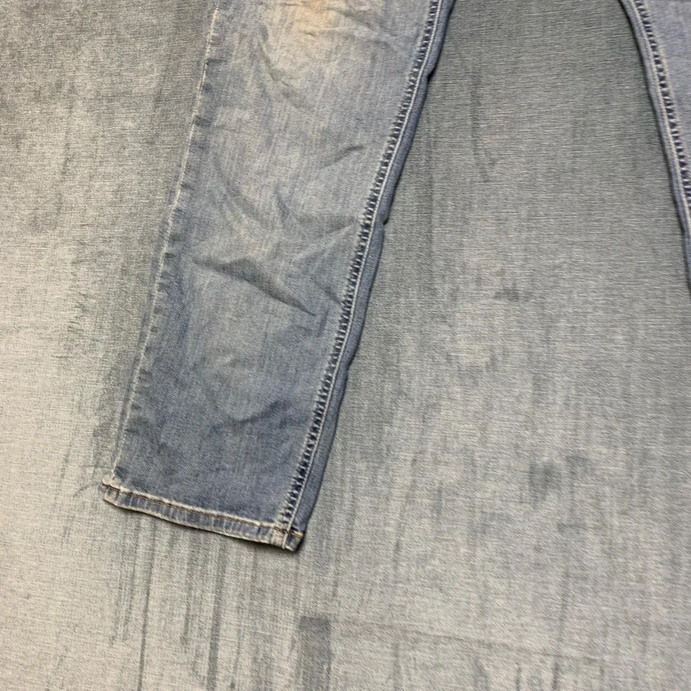Levi's 541 Jeans Mens 38x30 Blue Denim Medium Wash Athletic Tapered Fit Outdoor